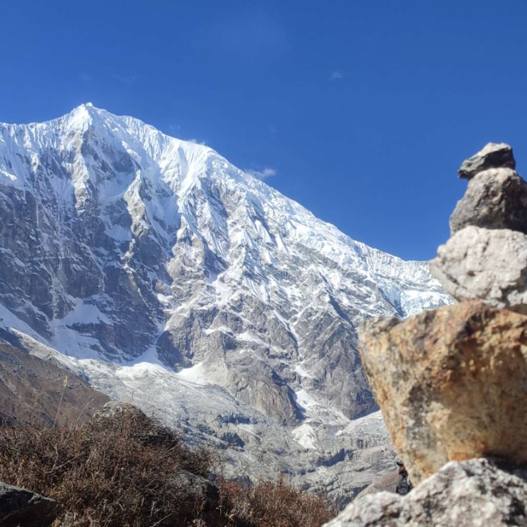 Langtang Tsergo Ri Trek